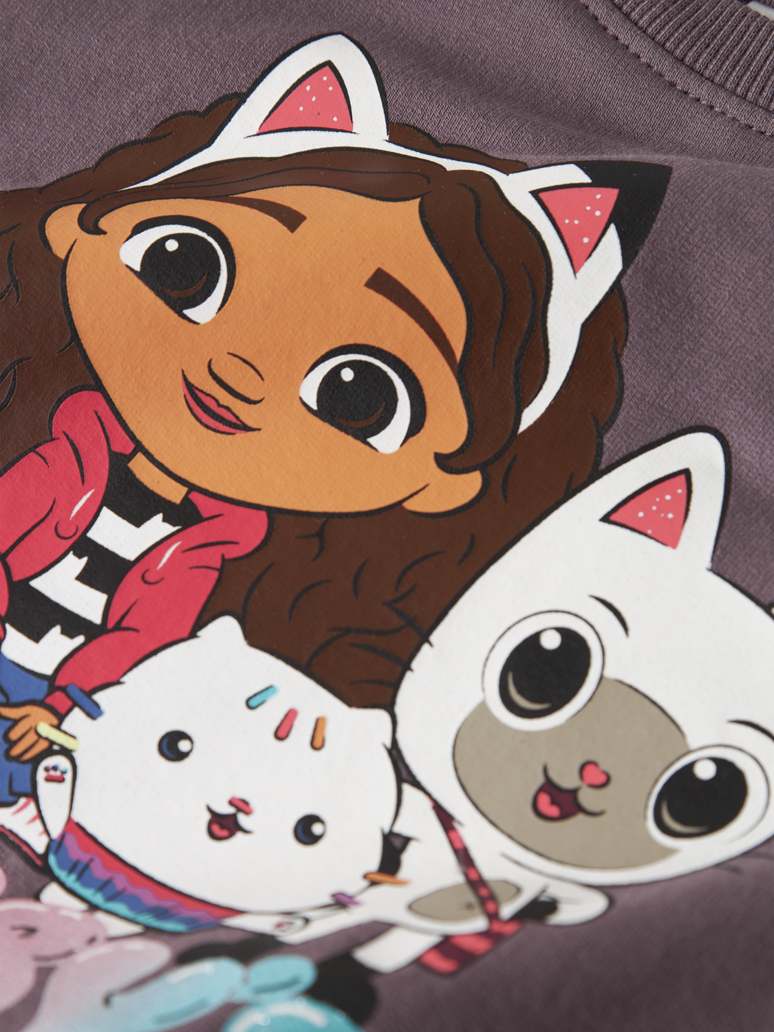 model_shot-front_full